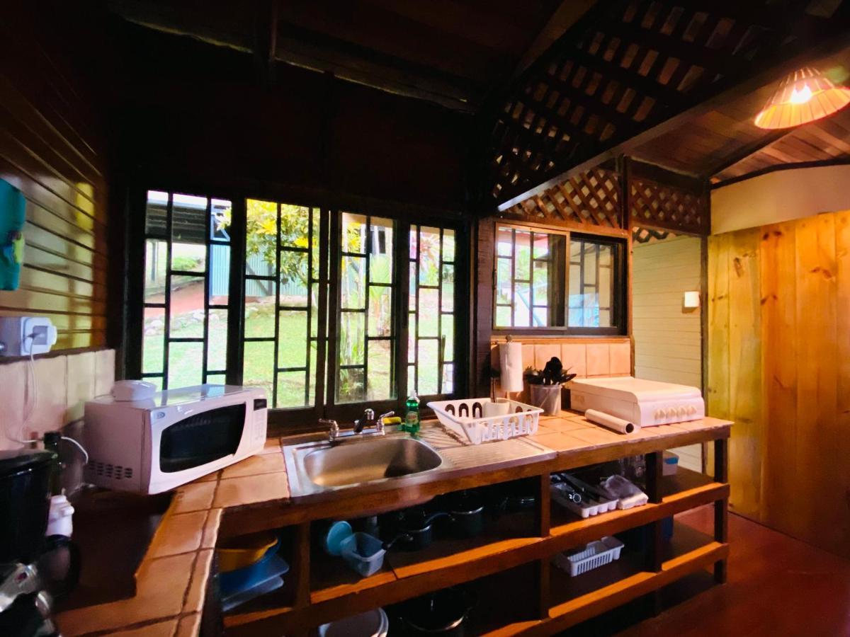 Pacific Edge Eco Lodge Dominical Esterno foto