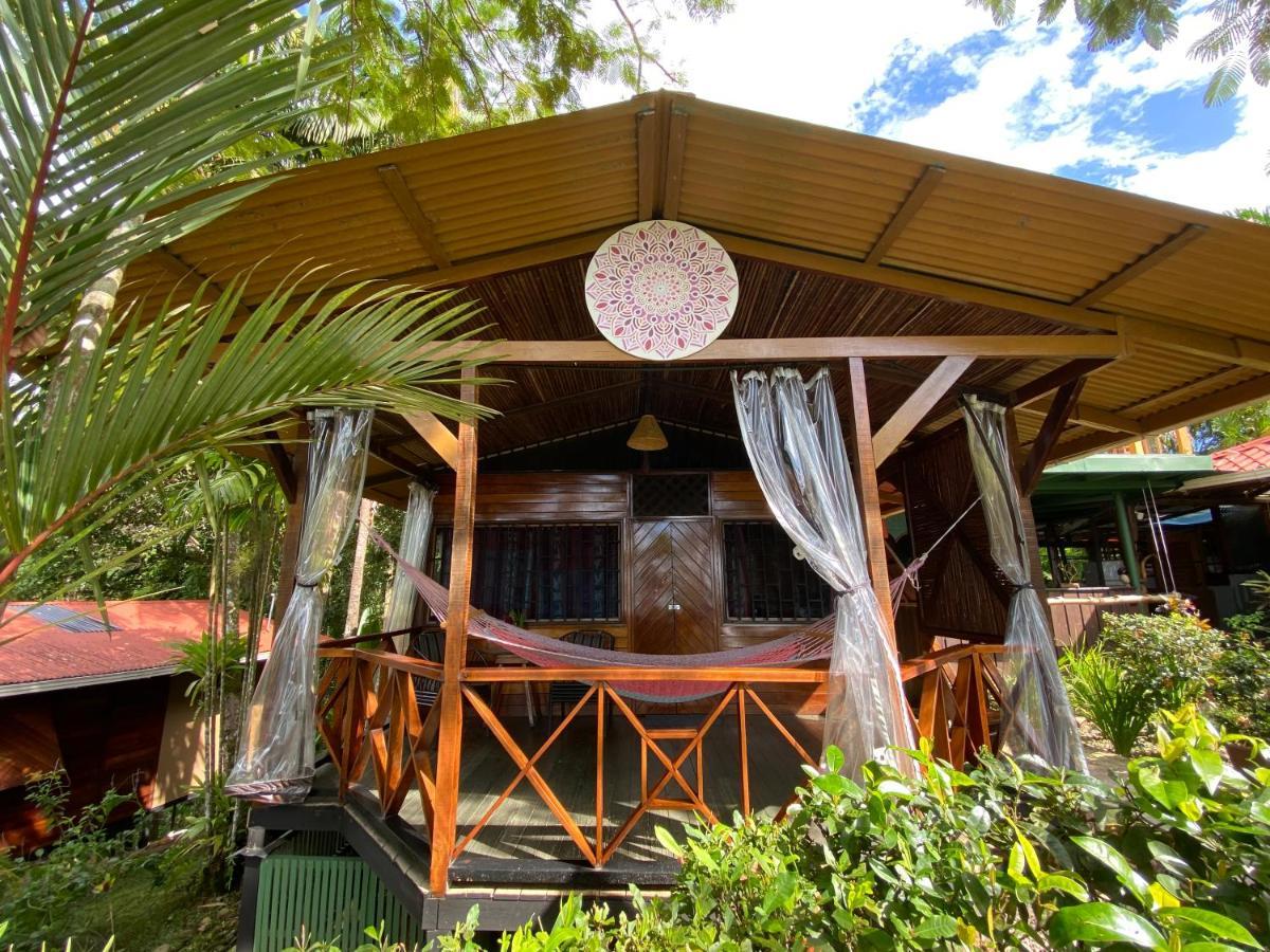 Pacific Edge Eco Lodge Dominical Esterno foto
