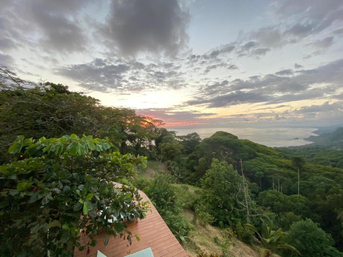 Pacific Edge Eco Lodge Dominical Esterno foto