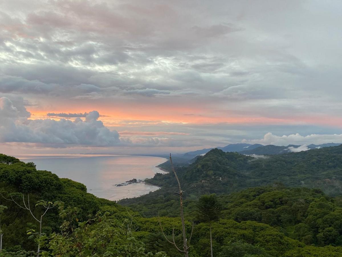 Pacific Edge Eco Lodge Dominical Esterno foto